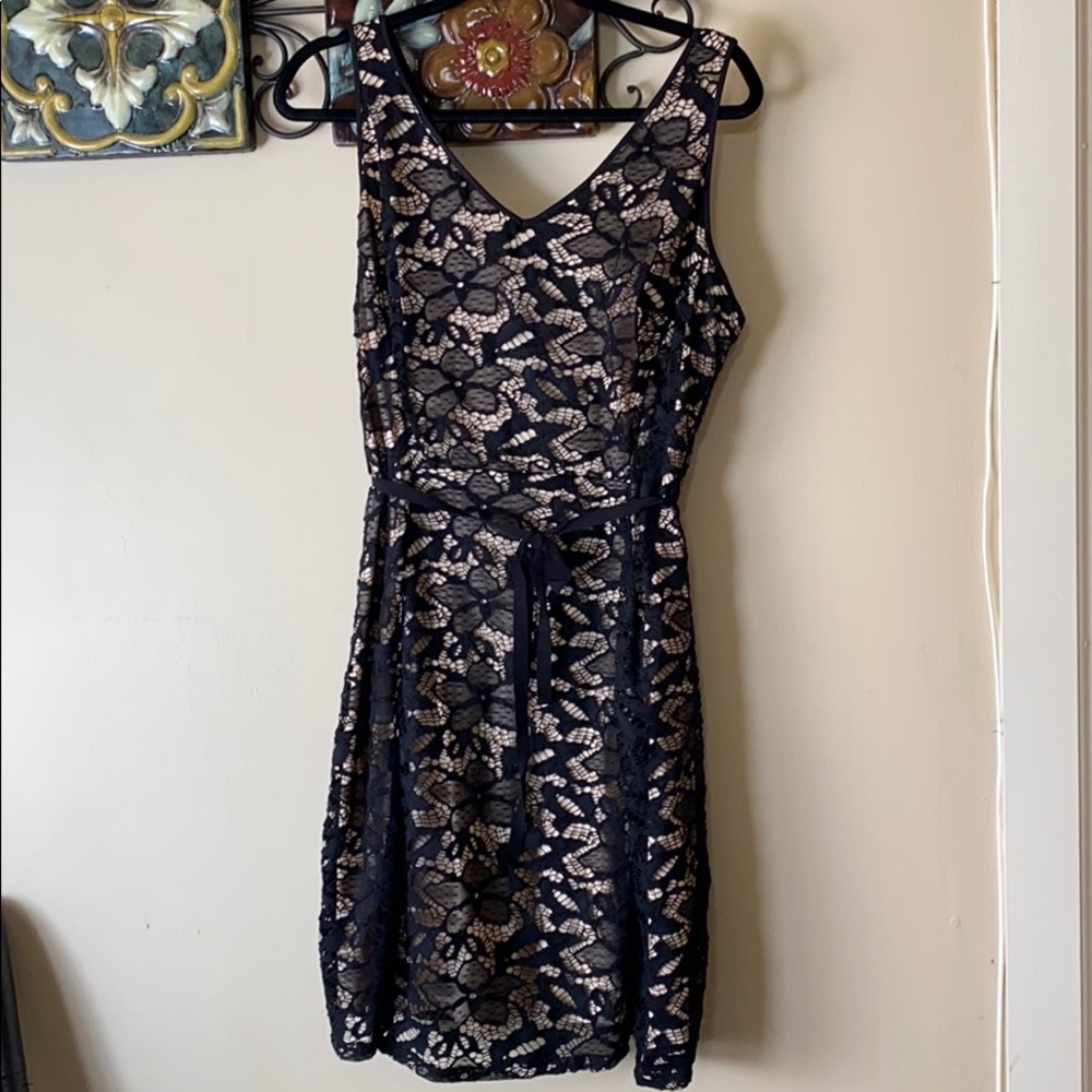 Alexia Admor lace tank dress w/tie waist